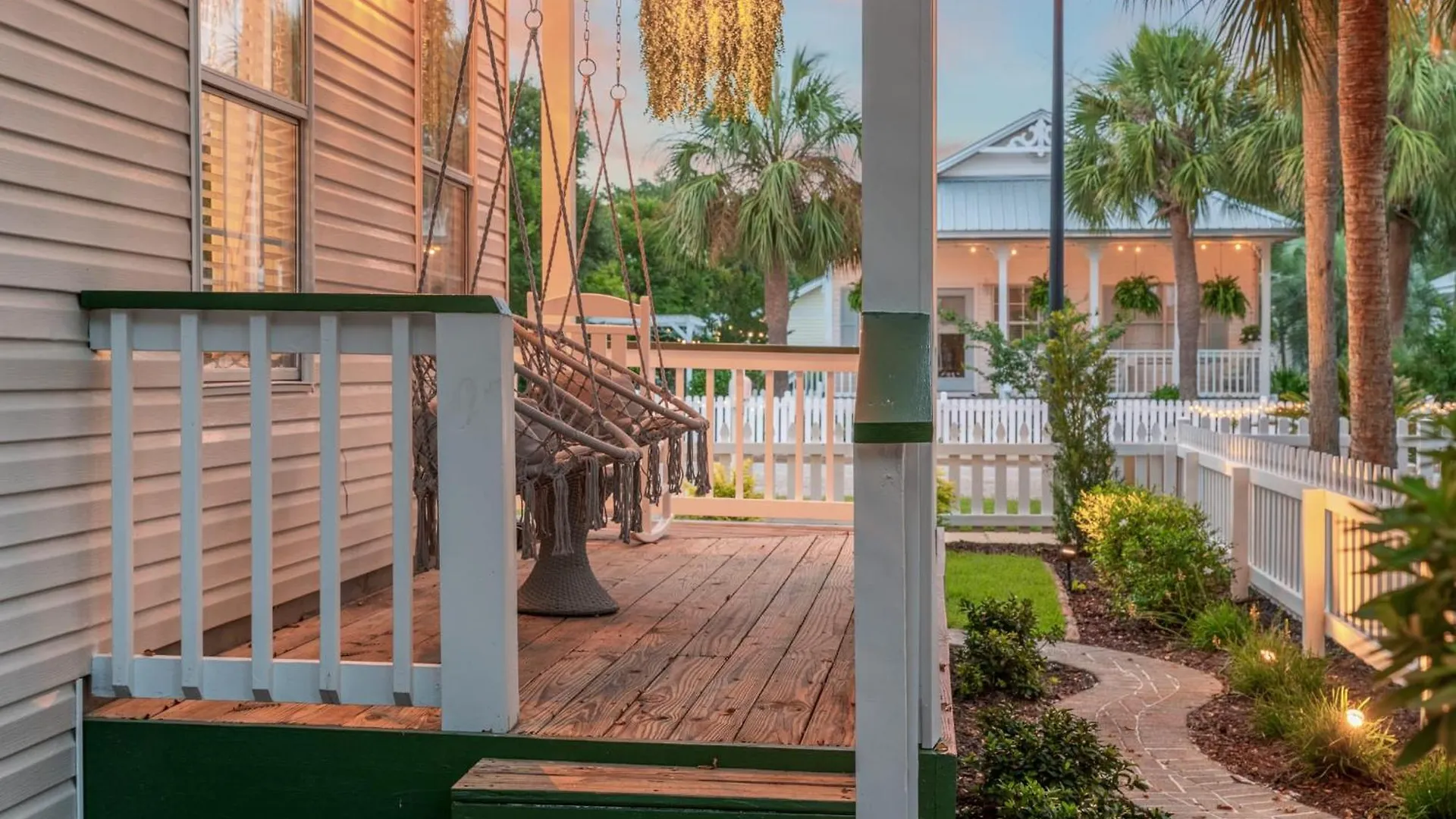 Holiday home The Charleston Free Golf Cart Priv Pool Oasis Villa Destin United States